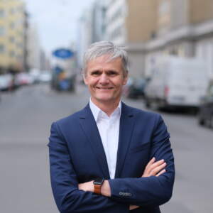 Portrait von Dr. Frank Esselmann